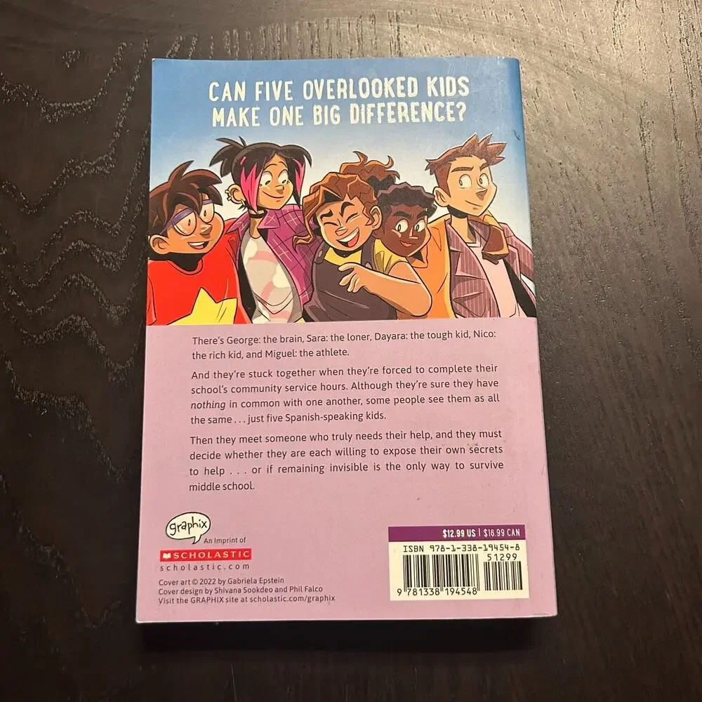 Invisible: a Graphic Novel by Christina Diaz Gonzalez (2022, Trade Paperback)